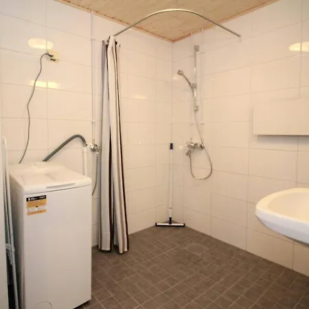 Spacious For 4 With Sauna Huoneisto