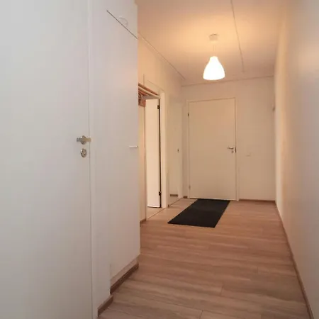 Huoneisto Spacious For 4 With Sauna *